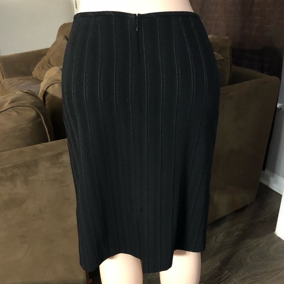 Tahari Suit Blazer Skirt Woman size 6 & 10 p Black stripe professional classy - Picture 10 of 16